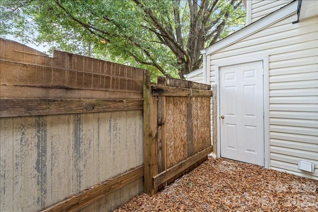 2220 Yorkhills Drive 2, Charlotte, NC 28217
