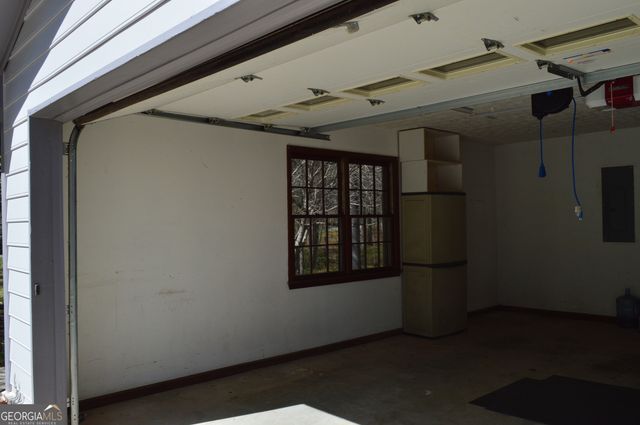 110 Sandy Drive, Stockbridge, GA 30281