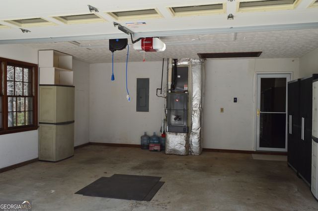 110 Sandy Drive, Stockbridge, GA 30281