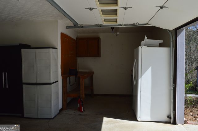 110 Sandy Drive, Stockbridge, GA 30281