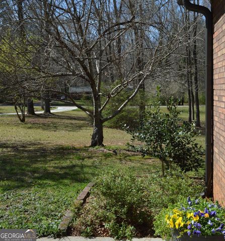 110 Sandy Drive, Stockbridge, GA 30281