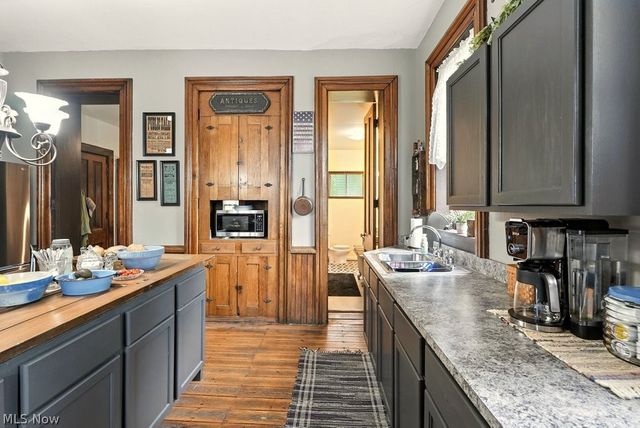 7298 Akron Road, Sterling, OH 44276
