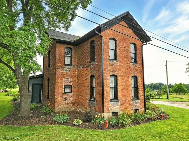 7298 Akron Road, Sterling, OH 44276