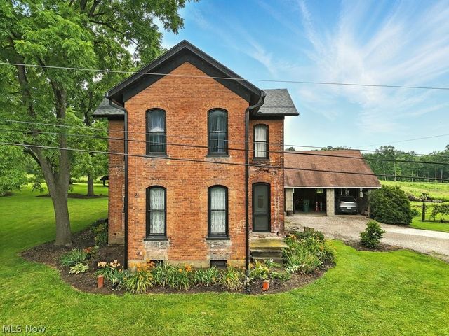 7298 Akron Road, Sterling, OH 44276
