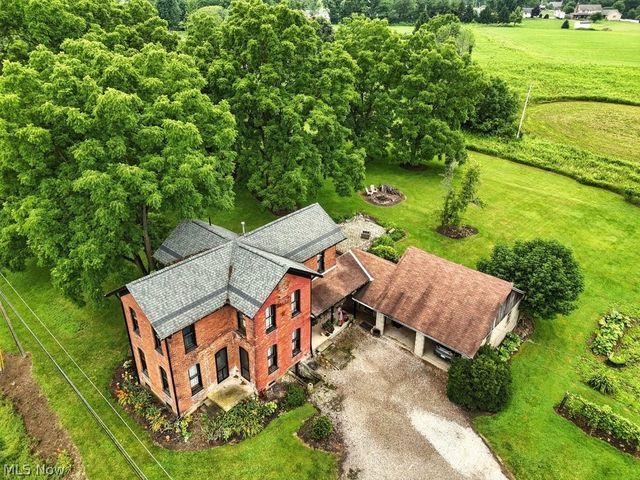 7298 Akron Road, Sterling, OH 44276