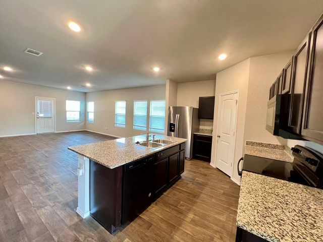 15112 Siberian Elm LN, Austin, TX 78724