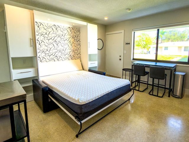 47 NE 16th Place 3, Fort Lauderdale, FL 33305