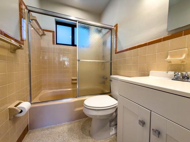 47 NE 16th Place 3, Fort Lauderdale, FL 33305