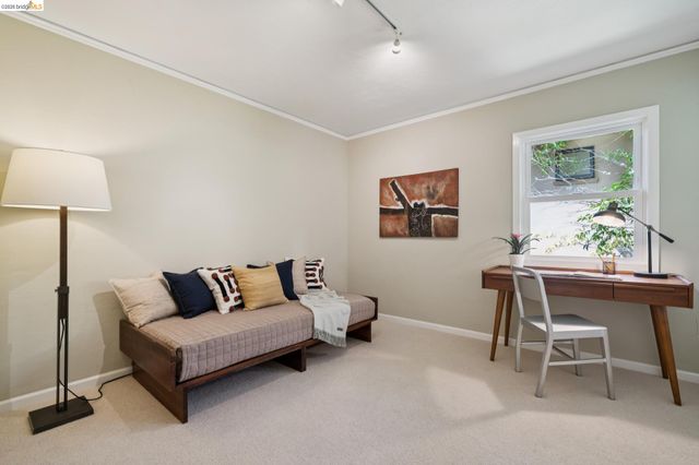 73 Kingston Rd, Kensington, CA 94707