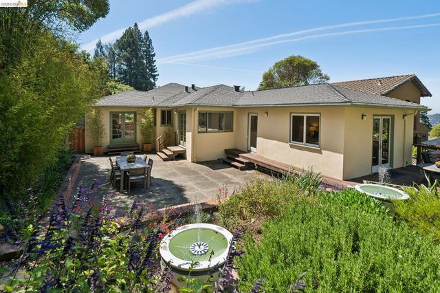 73 Kingston Rd, Kensington, CA 94707