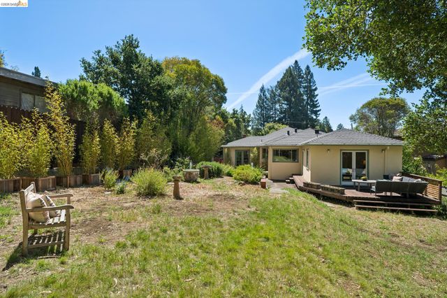73 Kingston Rd, Kensington, CA 94707