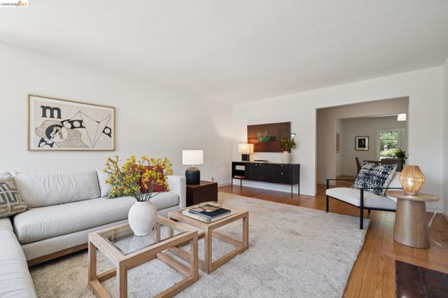 73 Kingston Rd, Kensington, CA 94707