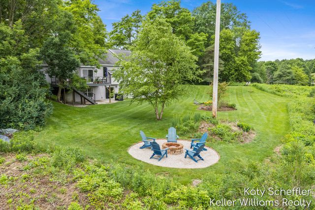 4611 Windcliff Drive NE, Rockford, MI 49341