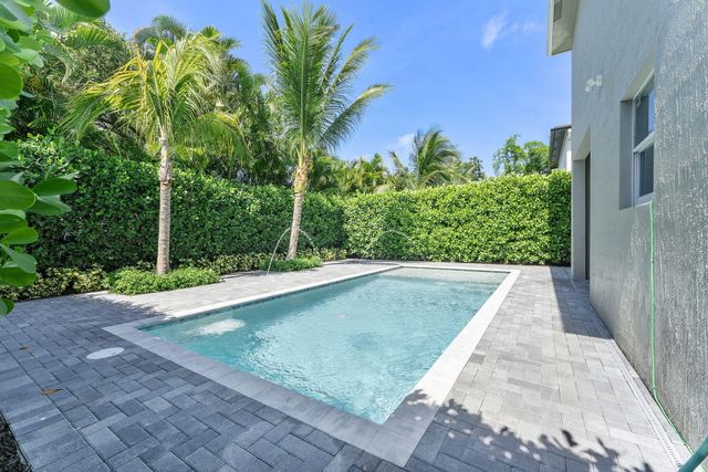 430 LUCKY Lane, Delray Beach, FL 33444