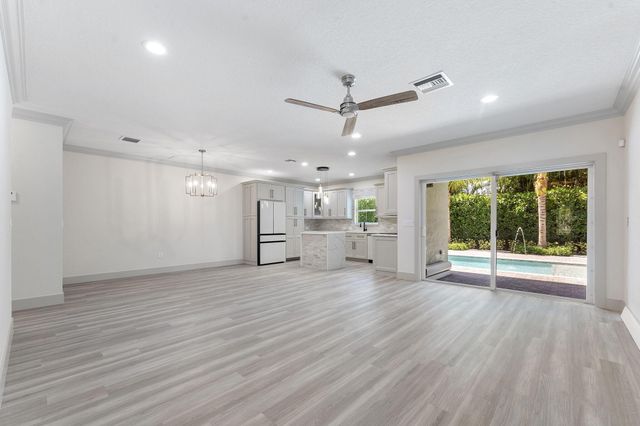 430 LUCKY Lane, Delray Beach, FL 33444