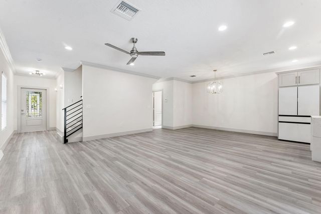 430 LUCKY Lane, Delray Beach, FL 33444
