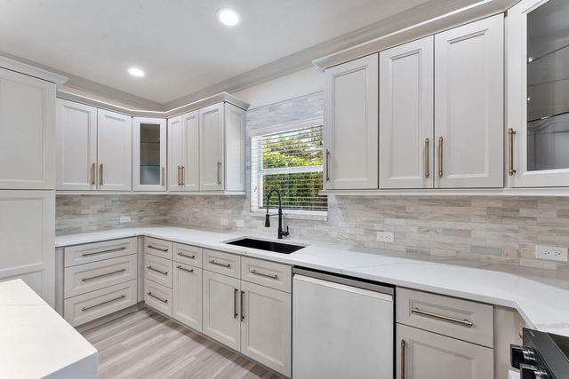 430 LUCKY Lane, Delray Beach, FL 33444