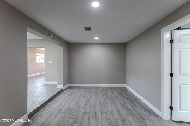 10342 BRIARCLIFF Road E, Jacksonville, FL 32218