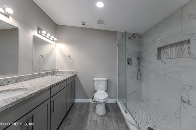 10342 BRIARCLIFF Road E, Jacksonville, FL 32218