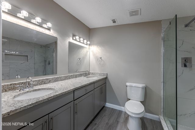 10342 BRIARCLIFF Road E, Jacksonville, FL 32218