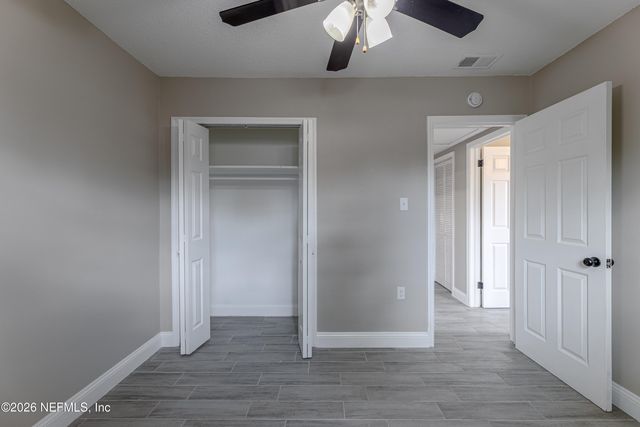 10342 BRIARCLIFF Road E, Jacksonville, FL 32218