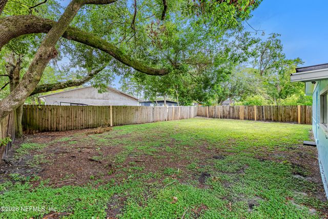 10342 BRIARCLIFF Road E, Jacksonville, FL 32218
