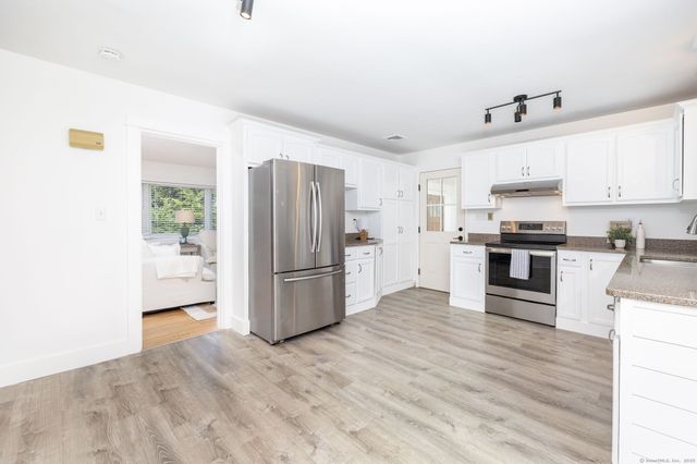 74 Terrys Plain Road, Simsbury, CT 06070