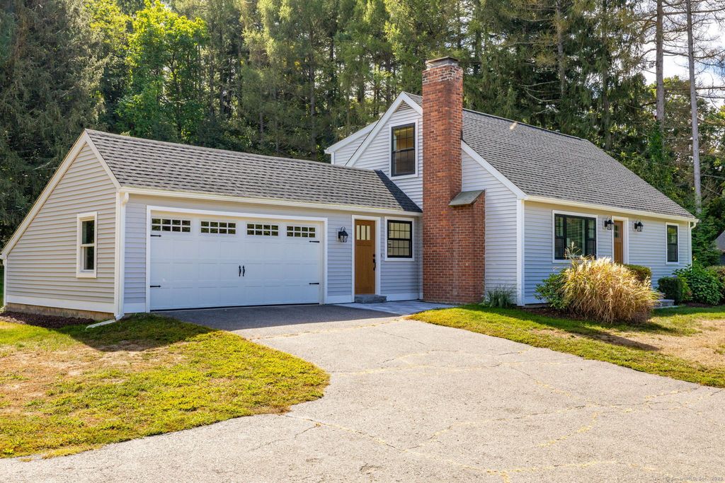 74 Terrys Plain Road, Simsbury, CT 06070