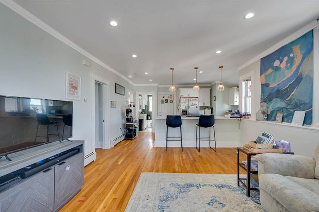 28 Arthur St 3, Beverly, MA 01915