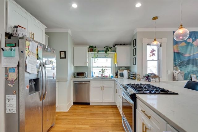 28 Arthur St 3, Beverly, MA 01915