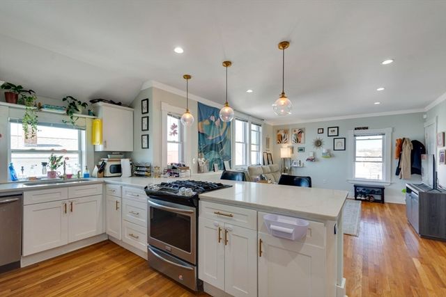 28 Arthur St 3, Beverly, MA 01915