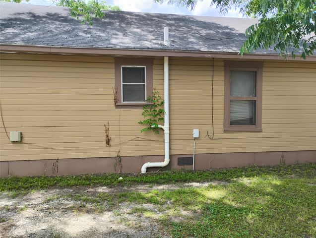 624 W Morton Street, Denison, TX 75020