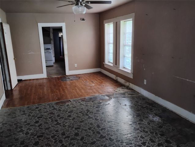 624 W Morton Street, Denison, TX 75020