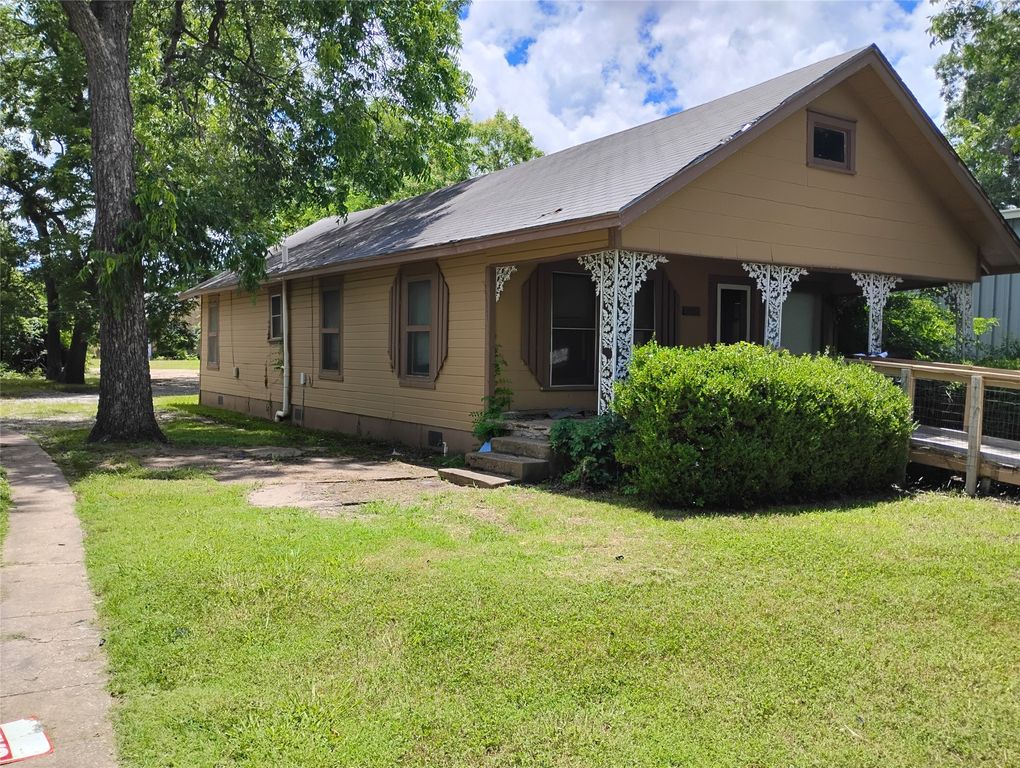 624 W Morton Street, Denison, TX 75020