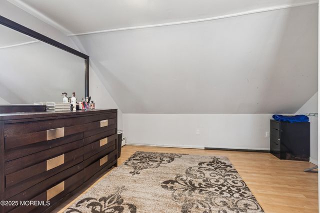 41 Pinetree Drive, Parlin, NJ 08859