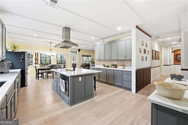 200 Mcclure Drive, Cumming, GA 30028