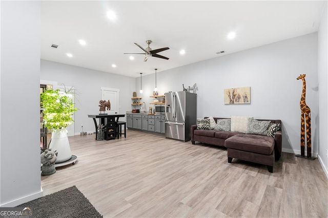 200 Mcclure Drive, Cumming, GA 30028