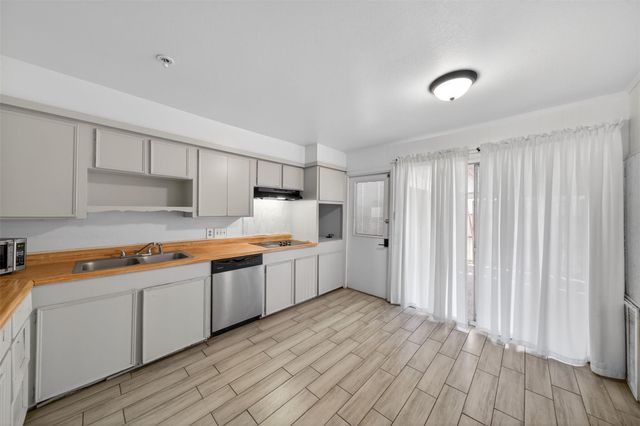 7205 Beechnut Street D, Houston, TX 77074