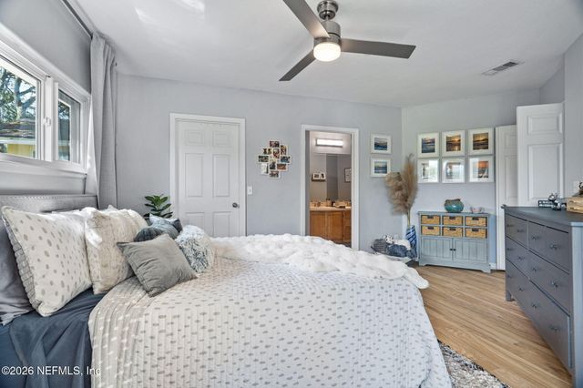 1800 THE GREENS Way 1108, Jacksonville Beach, FL 32250