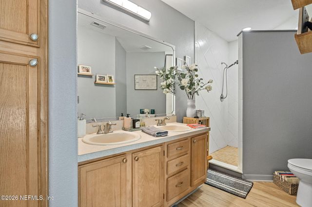 1800 THE GREENS Way 1108, Jacksonville Beach, FL 32250