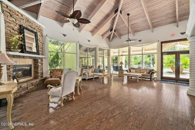 1800 THE GREENS Way 1108, Jacksonville Beach, FL 32250
