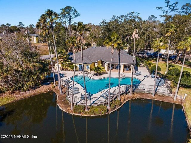 1800 THE GREENS Way 1108, Jacksonville Beach, FL 32250