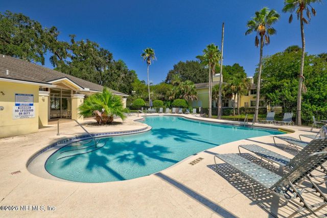1800 THE GREENS Way 1108, Jacksonville Beach, FL 32250