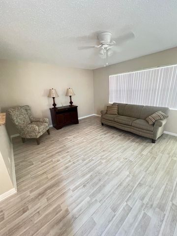 173 Waltham H 173, West Palm Beach, FL 33417