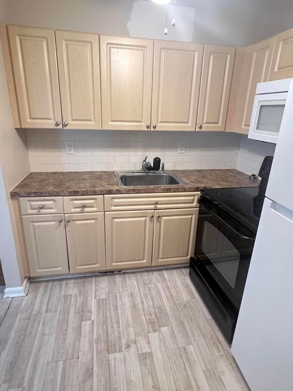 173 Waltham H 173, West Palm Beach, FL 33417