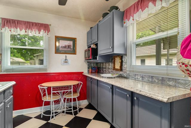 2532 N Main Street, Evansville, IN 47711