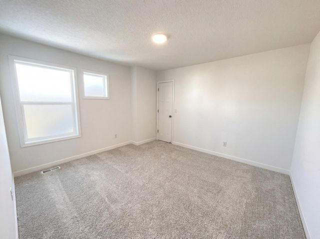 2471 Tyrone Drive S, Shakopee, MN 55379