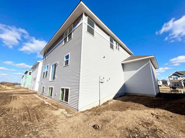 2471 Tyrone Drive S, Shakopee, MN 55379