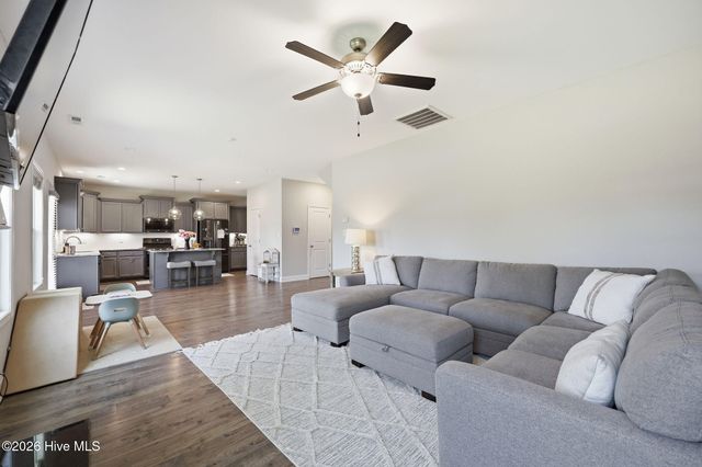 1732 Fordham Drive, Fayetteville, NC 28304