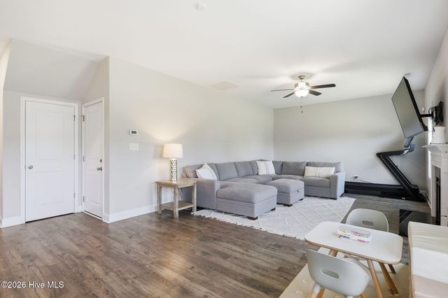 1732 Fordham Drive, Fayetteville, NC 28304